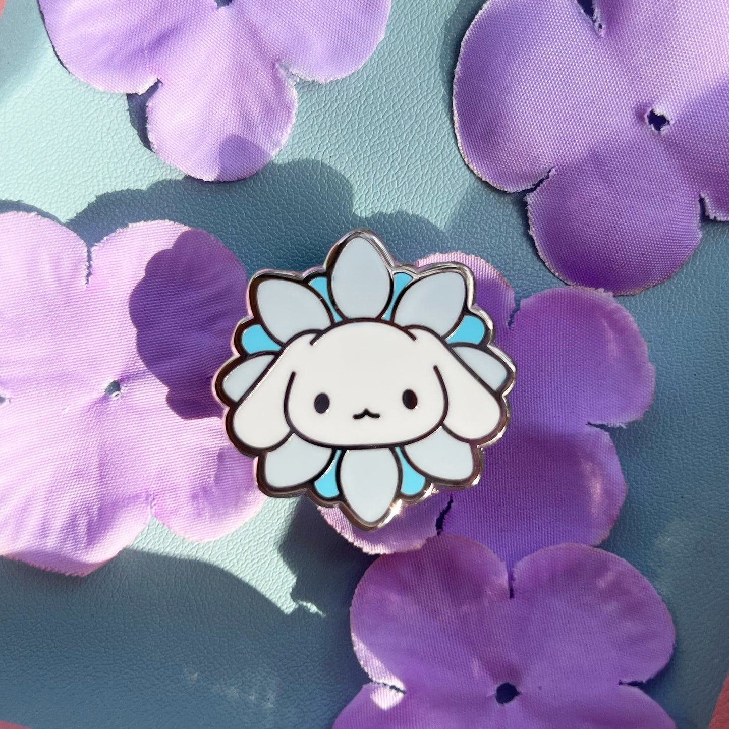 Sanrio Flower Pins (Kuromi, My Melody, Cinnamoroll, Pompompurin